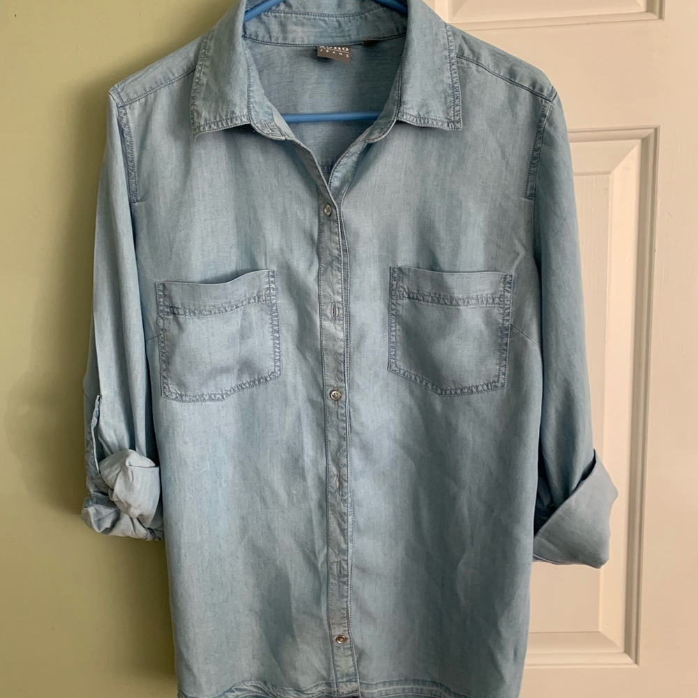 Women’s shirt
